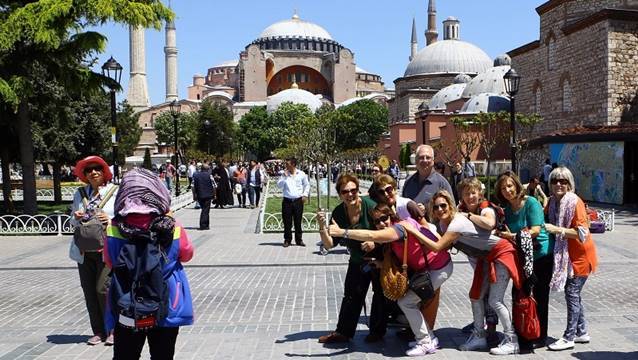 İstanbul'a üç ayda 3,7 milyon turist! İlk sırada hangi ülke var? 11